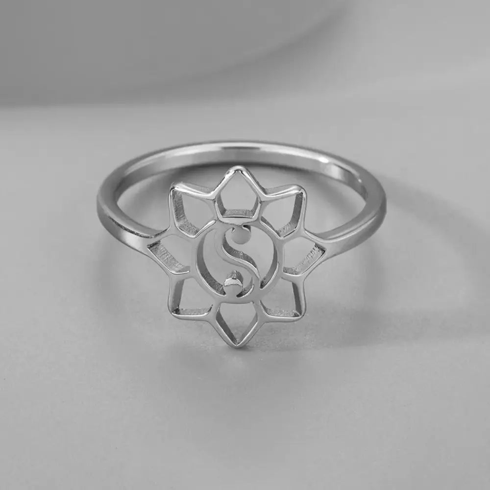 Bague Yin-Yang: Fleur de Lotus Spirituelle (Acier