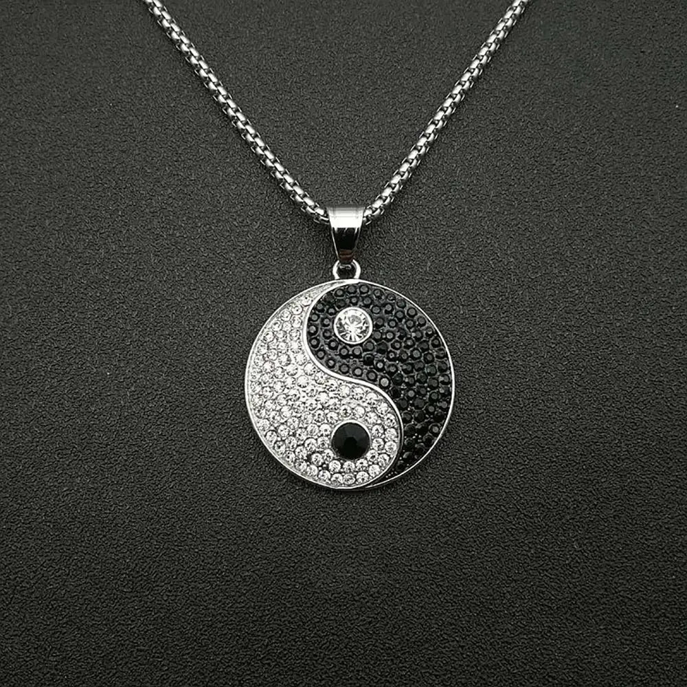 Collier et pendentif Yin-Yang: Brillance Équilibrée (Acier)