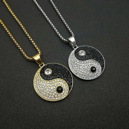 Collier et pendentif Yin-Yang: Brillance Équilibrée (Acier)