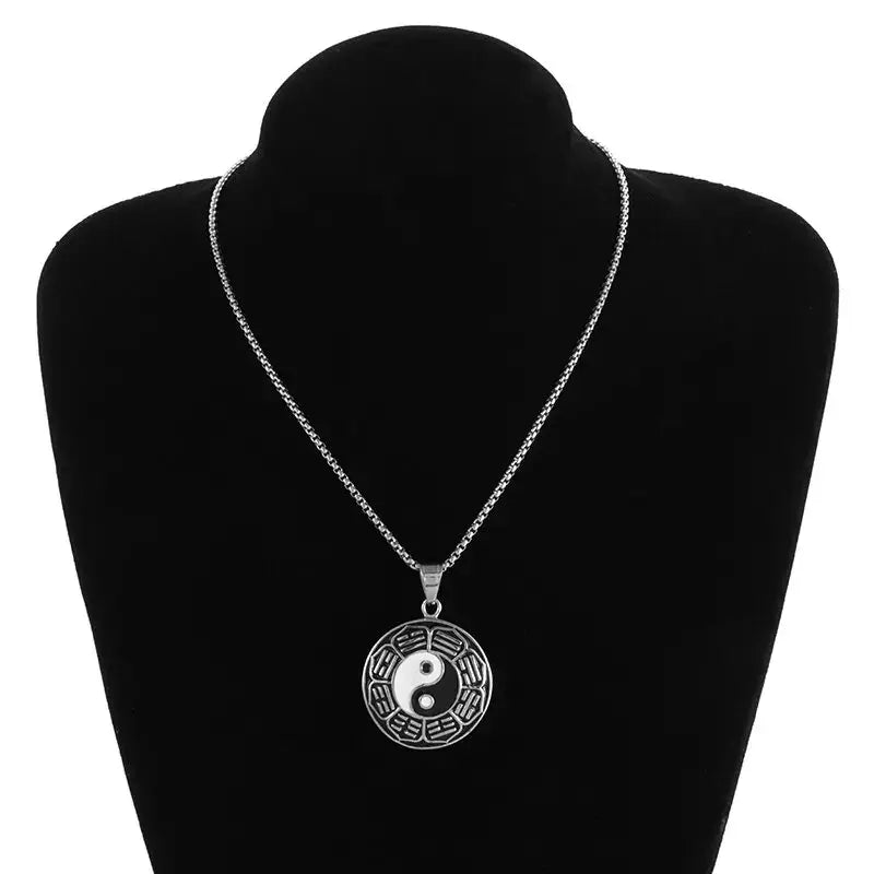 Collier et pendentif Yin-Yang: Équilibre Ultime (Acier