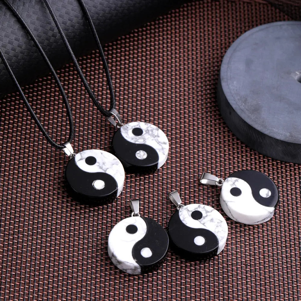 Collier et pendentif Yin-Yang: Équilibre Universel