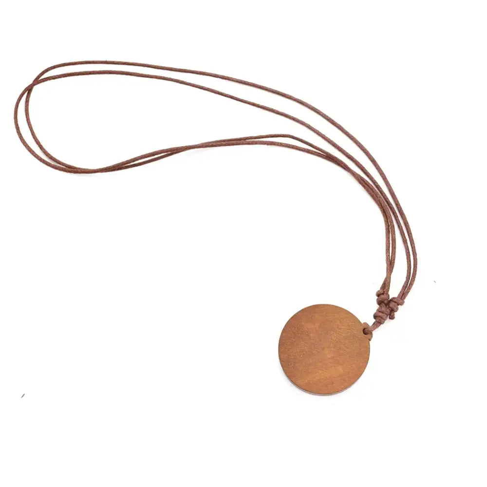 Collier et pendentif Yin-Yang: Harmonie Naturelle (Bois