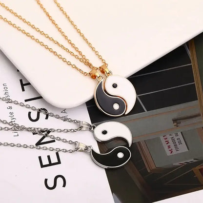 Colliers et pendentifs Yin-Yang (x2): Symbole d’Amour