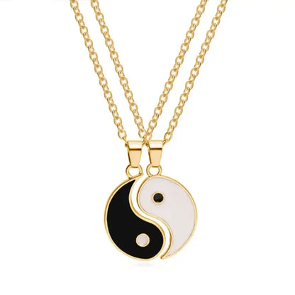 Colliers et pendentifs Yin-Yang (x2): Symbole d’Amour